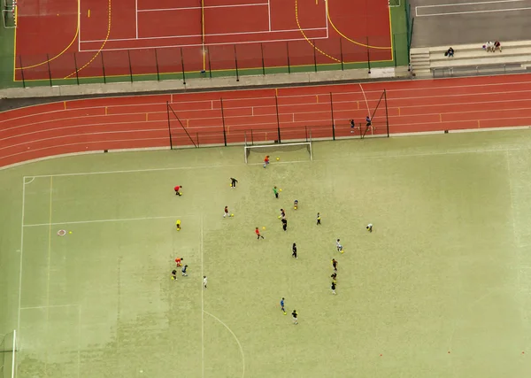 Entrenamiento de fútbol en el estadio — Foto de Stock