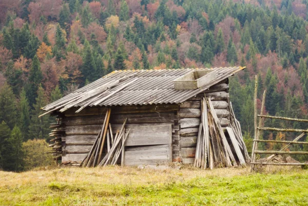 Gammalt trähus — Stockfoto