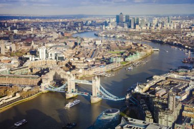 London city, Tower Bridge ile havadan görünümü