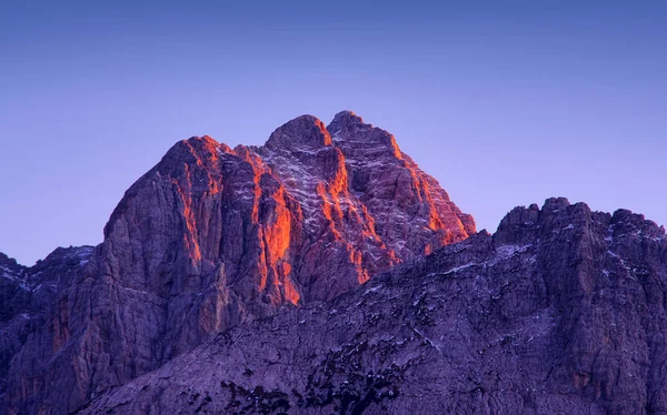 Sunset Light Jof Fuart Peak Valbruna Town Julien Alps Italy — Stock Photo, Image