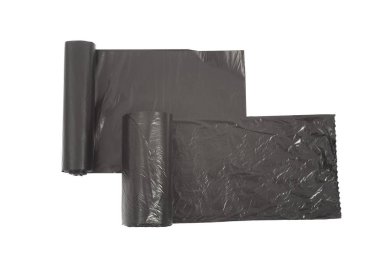 haddelenmiş ve üzerinde beyaz izole çöp veya çöp poşetleri