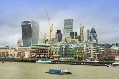London city ve thames Nehri
