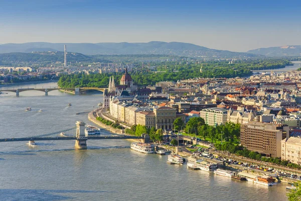 Budapest City Pohled Řetězový Most Budovy Parlamentu Maďarsko — Stock fotografie