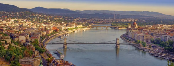 Panorama Miasta Budapeszt Dunaju Mostu Łańcuchowego Węgry — Zdjęcie stockowe