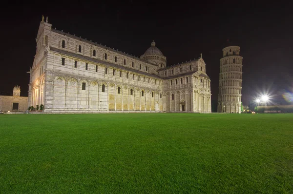 Der Schiefe Turm Von Pisa Bei Nacht Italien — Stockfoto