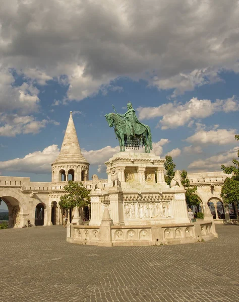 Estátua Santo Estêvão Cavalo Cidade Mais Barata Hungria — Fotografia de Stock