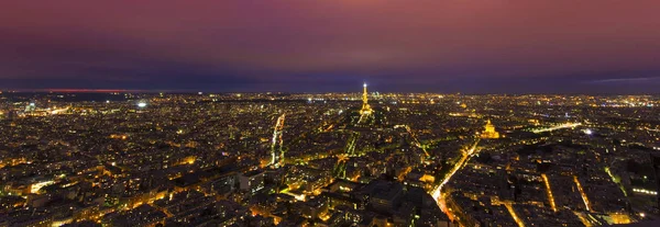 PARIS, FRANCE - SEPTEMBER 21 2011: night scene of Paris city wit — Stock Photo, Image