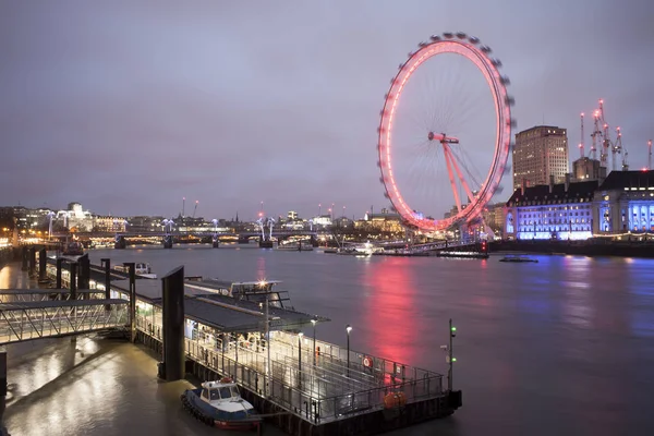 ลอนดอน สหราชอาณาจ มภาพ 2017 สถานท องเท ยวลอนดอนอาย ภาพถ ายท บแสงยาว — ภาพถ่ายสต็อก