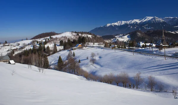 Montanhas Bucegi Vistas Viaduto Rucar Bran Cárpatos Romenos — Fotografia de Stock