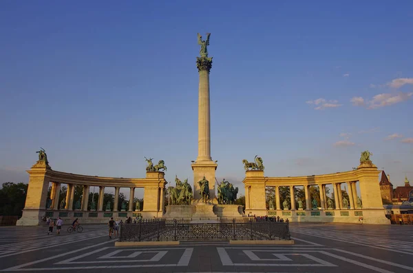 匈牙利布达佩斯城市英雄广场 — 图库照片