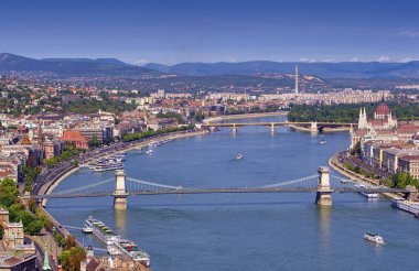 Szechenyi veya zincir köprü şehirde Budapeşte, Macaristan
