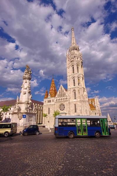 Kościół Macieja Mieście Budapeszt Węgry Szeroki Kąt Widzenia Autobus Ramce — Zdjęcie stockowe