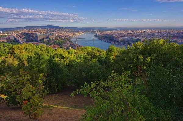 Gród Budapeszcie Słoneczny Dzień — Zdjęcie stockowe