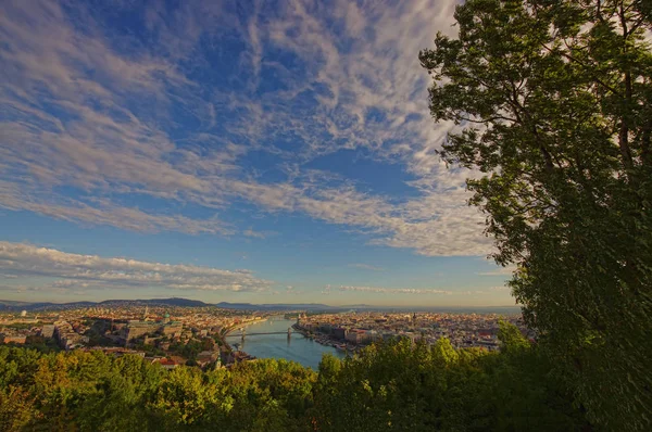 Weite Sicht Auf Budapest Ungarn Einem Sonnigen Tag — Stockfoto