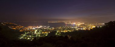 Deniz gül, Costa Brava, İspanya beldesi. Gece çekimi