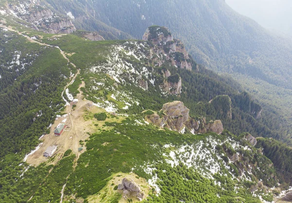 Luftaufnahme Des Cahlau Gebirges Mit Stein Und Waldlandschaft Rumänien — Stockfoto