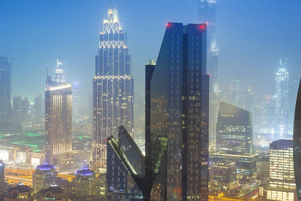 Dubai, Uae - szeptember 25 2018: Dubai city at night, Egyesült Arab Emírségek — Stock Fotó