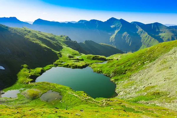 Jezioro Capra Górach Fagaras Rumunia — Zdjęcie stockowe