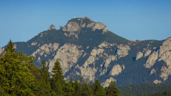 Bergstopp Rumänien Ceahlau Toaca 1904M Sett Utifrån Tulghes Stad — Stockfoto