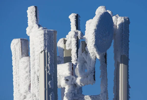 Antenna Frozen Ice Blu Sky Background Technology Concept — Stock Photo, Image