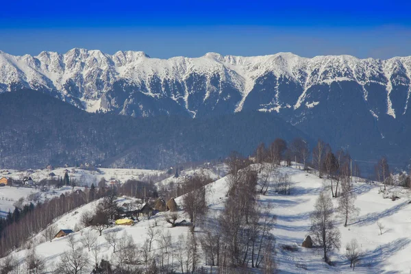 Piatra Craiului Montagna Nel Paesaggio Invernale — Foto Stock