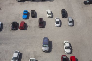 Dubai, Uae - 25 Eylül 2018: Dubai 'de araba parkı, Uae.