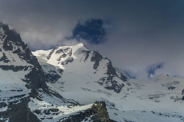 Gran Paradiso Pico Parque Nacional Itália Vale Aosta Cena Verão — Fotografia de Stock