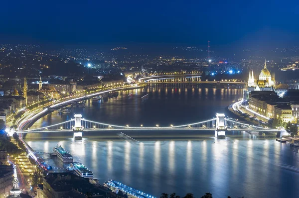 Most Łańcuchowy Budapeszcie Węgry Nocna Panorama — Zdjęcie stockowe