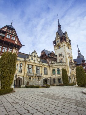 Romanya 'nın Sinaia kentindeki Peles Kalesi.