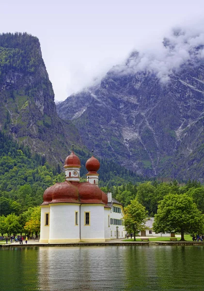 Bavaria Almanya Için Aziz Bartholomew Kilisesi Konigssee Gölü Nden Görüntülemek — Stok fotoğraf