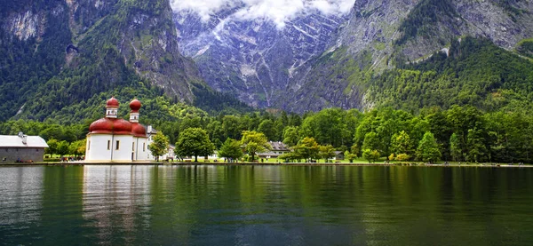 Iglesia San Bartolomé Baviera Alemania Vista Desde Lago Konigssee — Foto de Stock