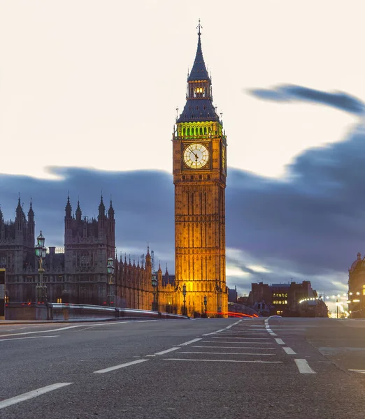 Londen Uitzicht Stad Met Big Ben Lege Straat Avonds — Stockfoto