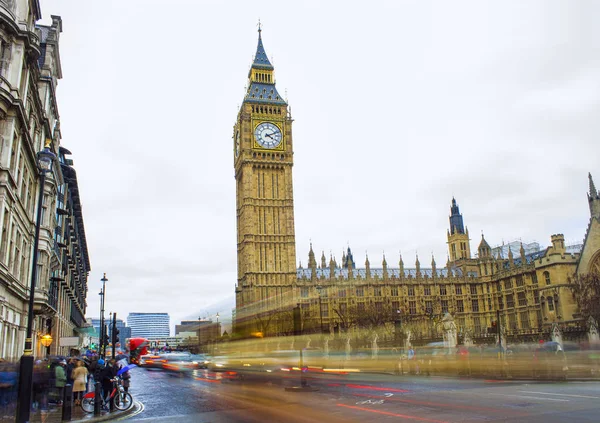 Big Ben Gente Movimiento Foto Larga Exposición Ciudad Londres Reino — Foto de Stock