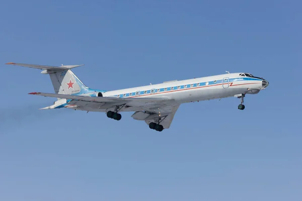Askeri uçak Tu-134, Rostov-on-Don, Rusya, 7 Şubat 2012 iniyor