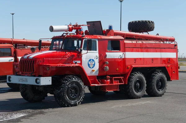 Yangın cihazların yakınında Alışveriş Merkezi, Rostov-on-Don, Rusya, 19 Eylül 2015 gösteri