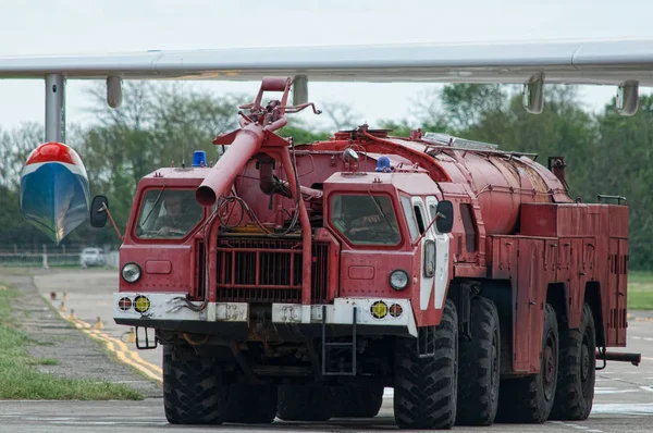 Aerodrome itfaiye arabası, Taganrog, Rusya, 16 Mayıs 2015