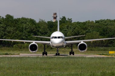 Başlangıçta, Rostov-on-Don, Rusya, 12 Temmuz 2012 yolcu uçak
