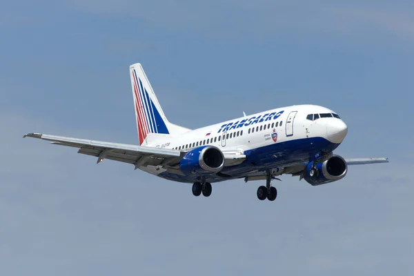 7 Ağustos 2012 Transaero, Adler, Sochi, Rusya Federasyonu, Boeing 737 uçağı iniş