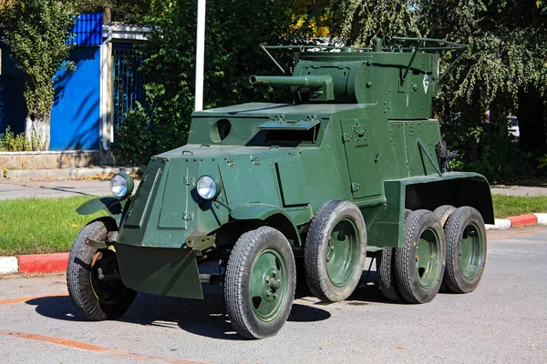 Retro-araba Ba-3, Rostov-on-Don, Rusya, 4 Ekim 2010.