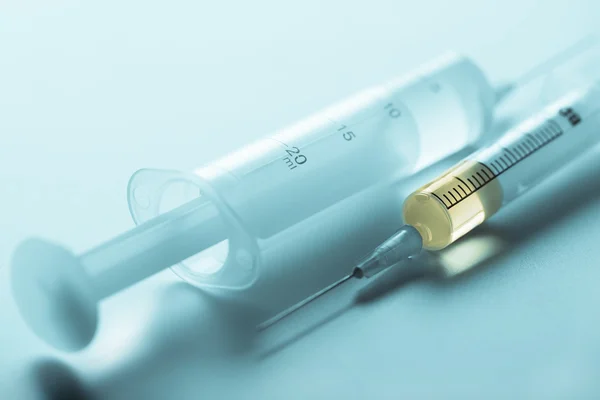 Two medical syringe close-up — Stock Photo, Image