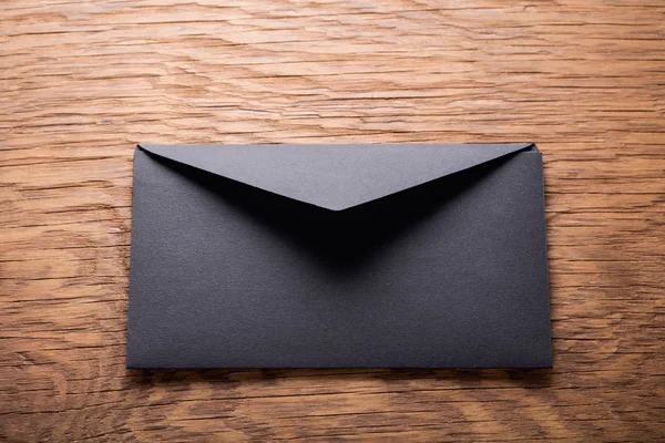 O envelope de papel closeu — Fotografia de Stock