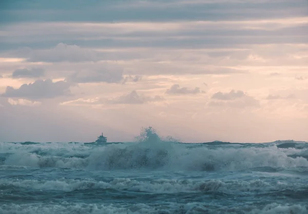 Пейзаж морских волн — стоковое фото