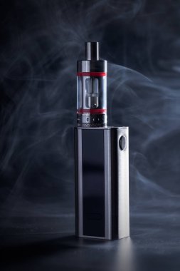 Elektronik sigara yakın çekim 