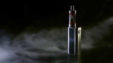 Elektronik sigara yakın çekim duman