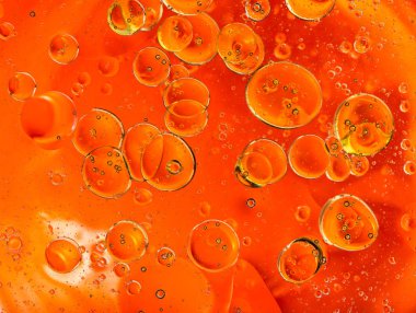 renkli noktalar daire su