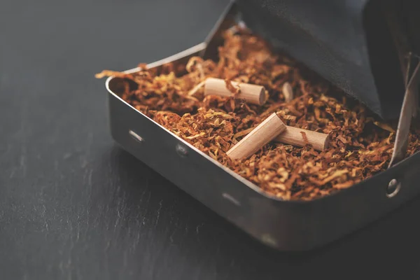 Sigarettenautomaat met tabak — Stockfoto