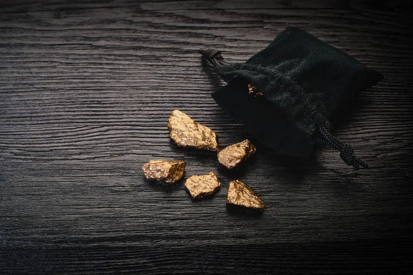 Pepitas de oro primer plano — Foto de Stock