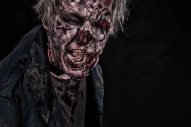 Kanlı korku beynini adamla zombie halloween 