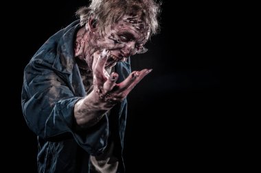 Kanlı korku beynini adamla zombie halloween 