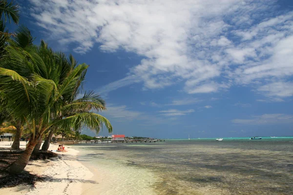 Praia de Ambergris Caye — Fotografia de Stock